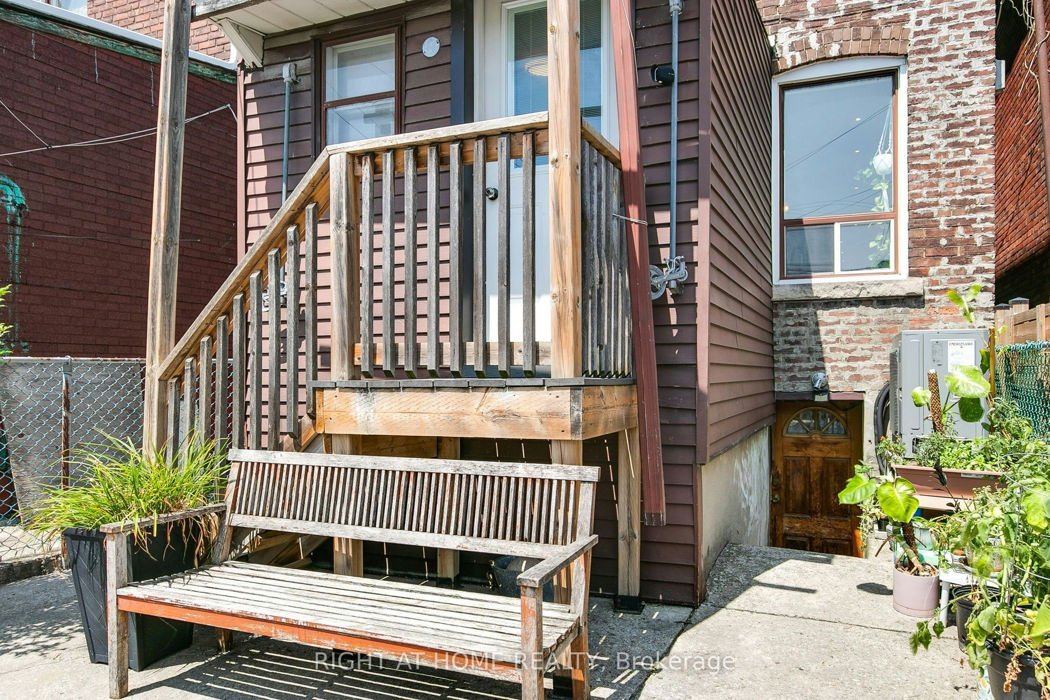 (Main & Upper)-77 Lappin Avenue, Toronto, ON, M6H 1Y3 - 40