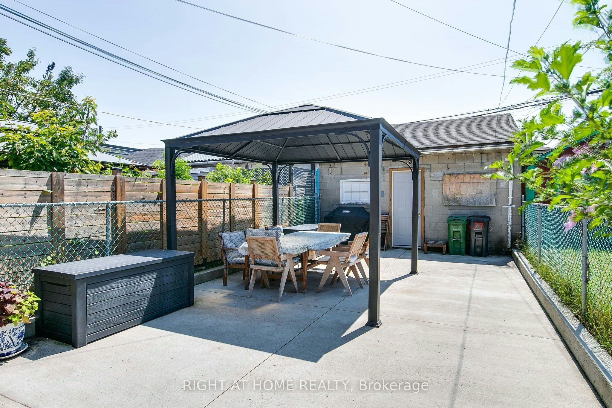 (Main & Upper)-77 Lappin Avenue, Toronto, ON, M6H 1Y3 - 34