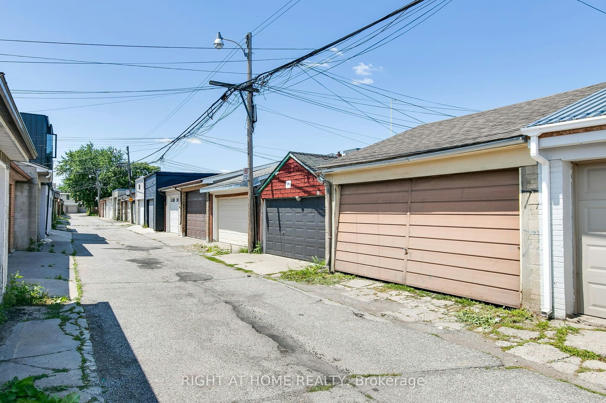(Main & Upper)-77 Lappin Avenue, Toronto, ON, M6H 1Y3 - 42