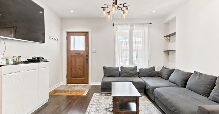 (Main & Upper)-77 Lappin Avenue, Toronto, ON, M6H 1Y3 - 5