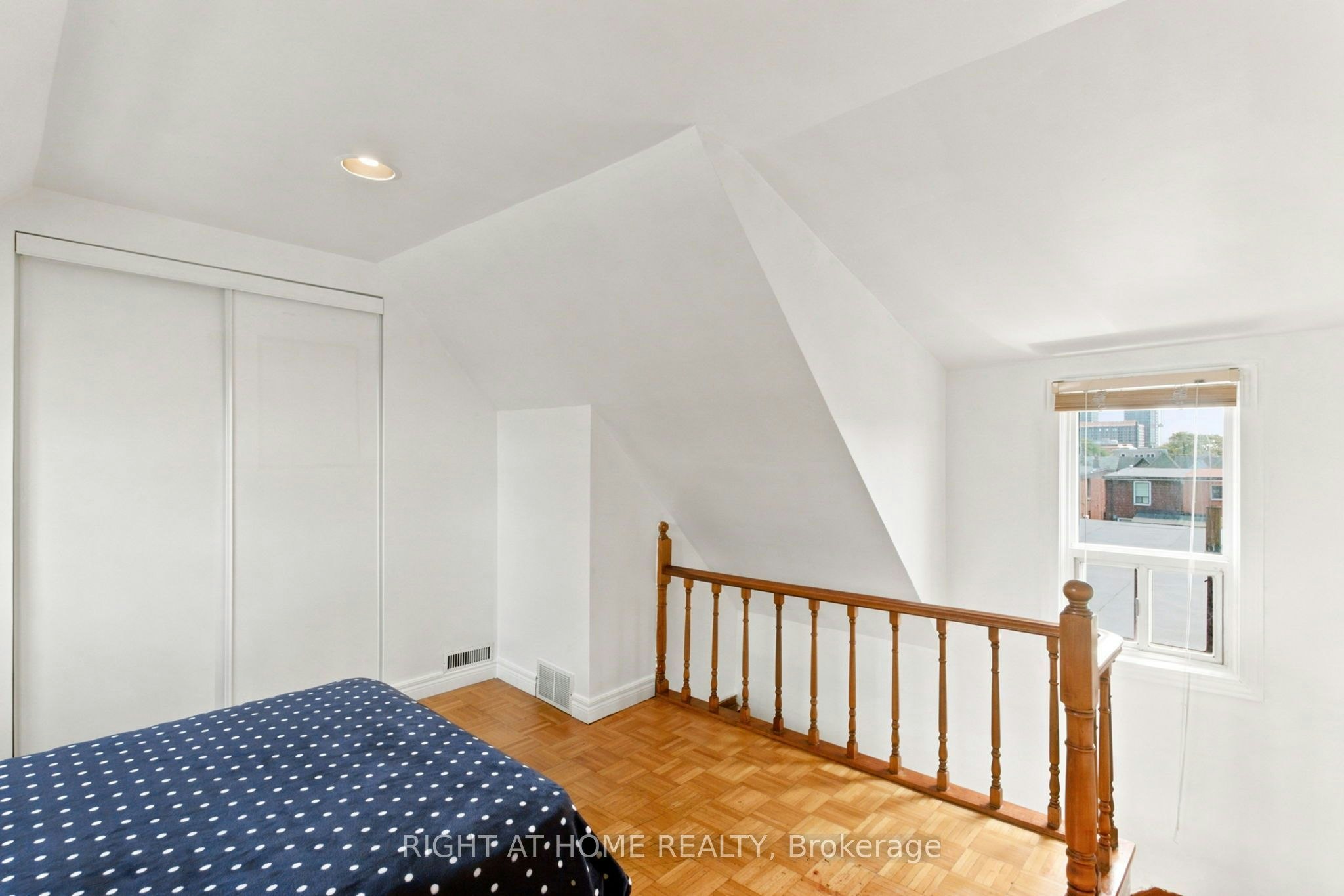(Main & Upper)-77 Lappin Avenue, Toronto, ON, M6H 1Y3 - 30