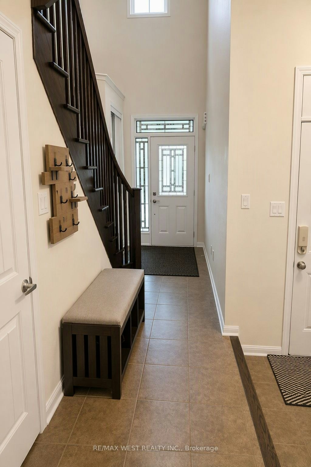 296 Ruhl Drive, Milton, ON, L9T 8C9 - 2