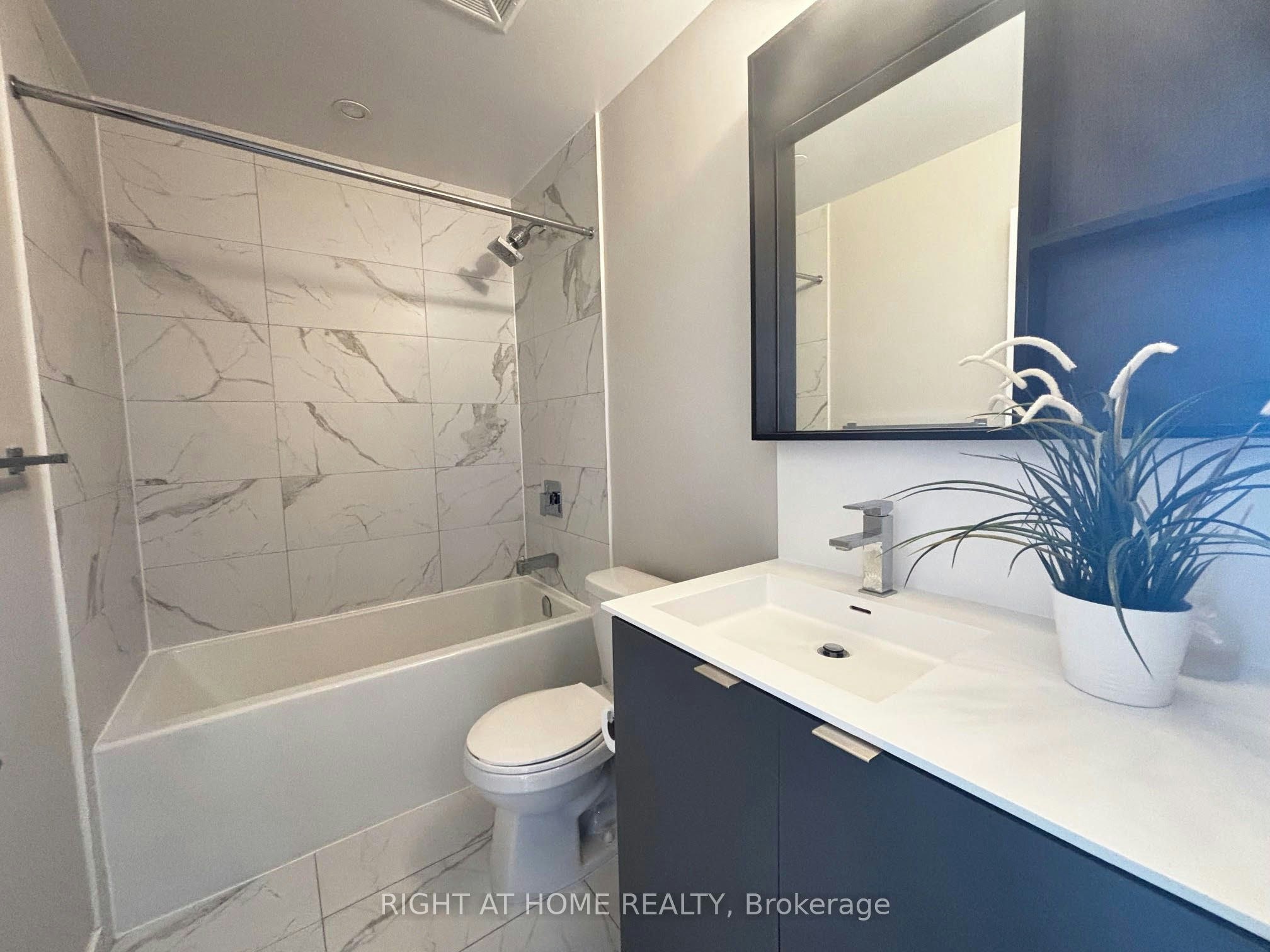3707-4065 Confederation Parkway, Mississauga, ON, L5B 0L4 - 9