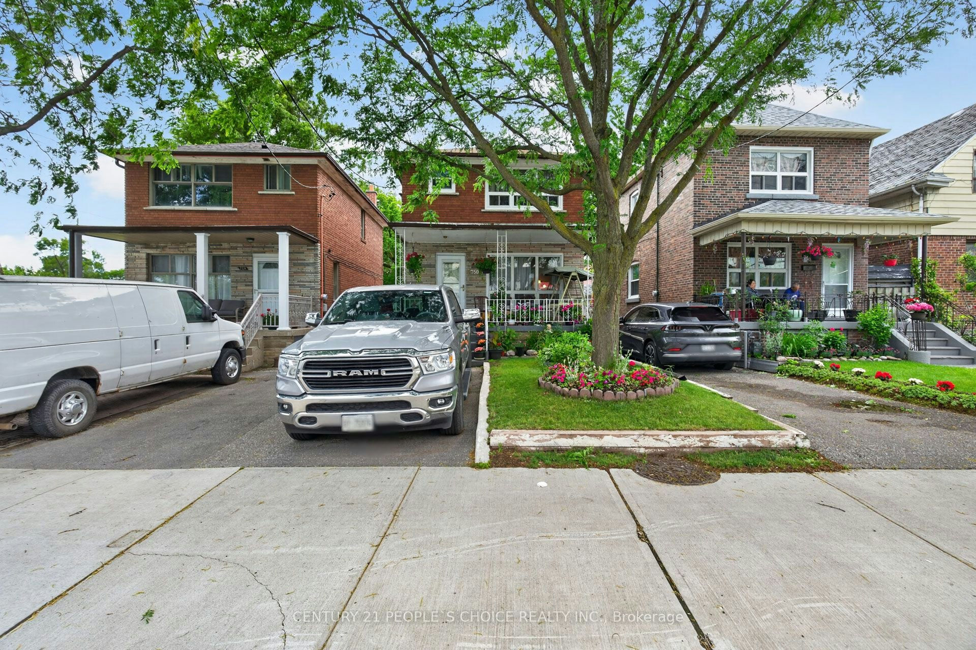 750 Jane Street, Toronto, ON, M6N 4B2