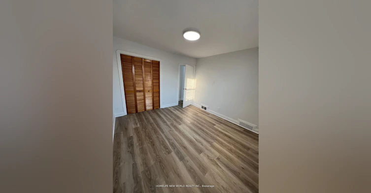 Main-354 Kane Avenue, Toronto, ON, M6M 3P4 - 15