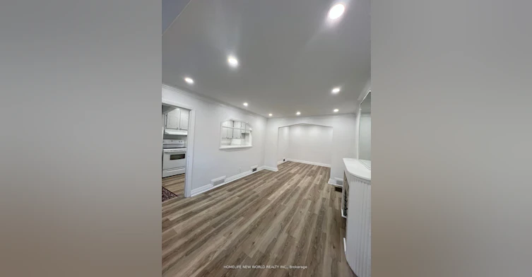 Main-354 Kane Avenue, Toronto, ON, M6M 3P4 - 9