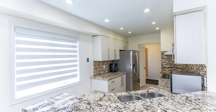 10-45 Bristol Road E, Mississauga, ON, L4Z 3P5 - 12