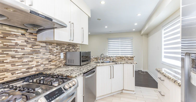 10-45 Bristol Road E, Mississauga, ON, L4Z 3P5 - 10