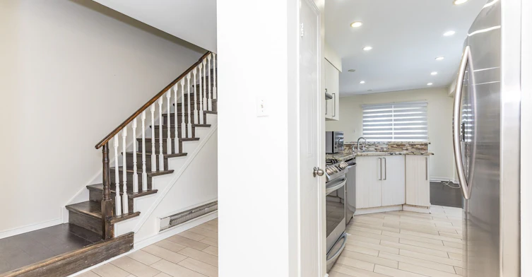 10-45 Bristol Road E, Mississauga, ON, L4Z 3P5 - 9