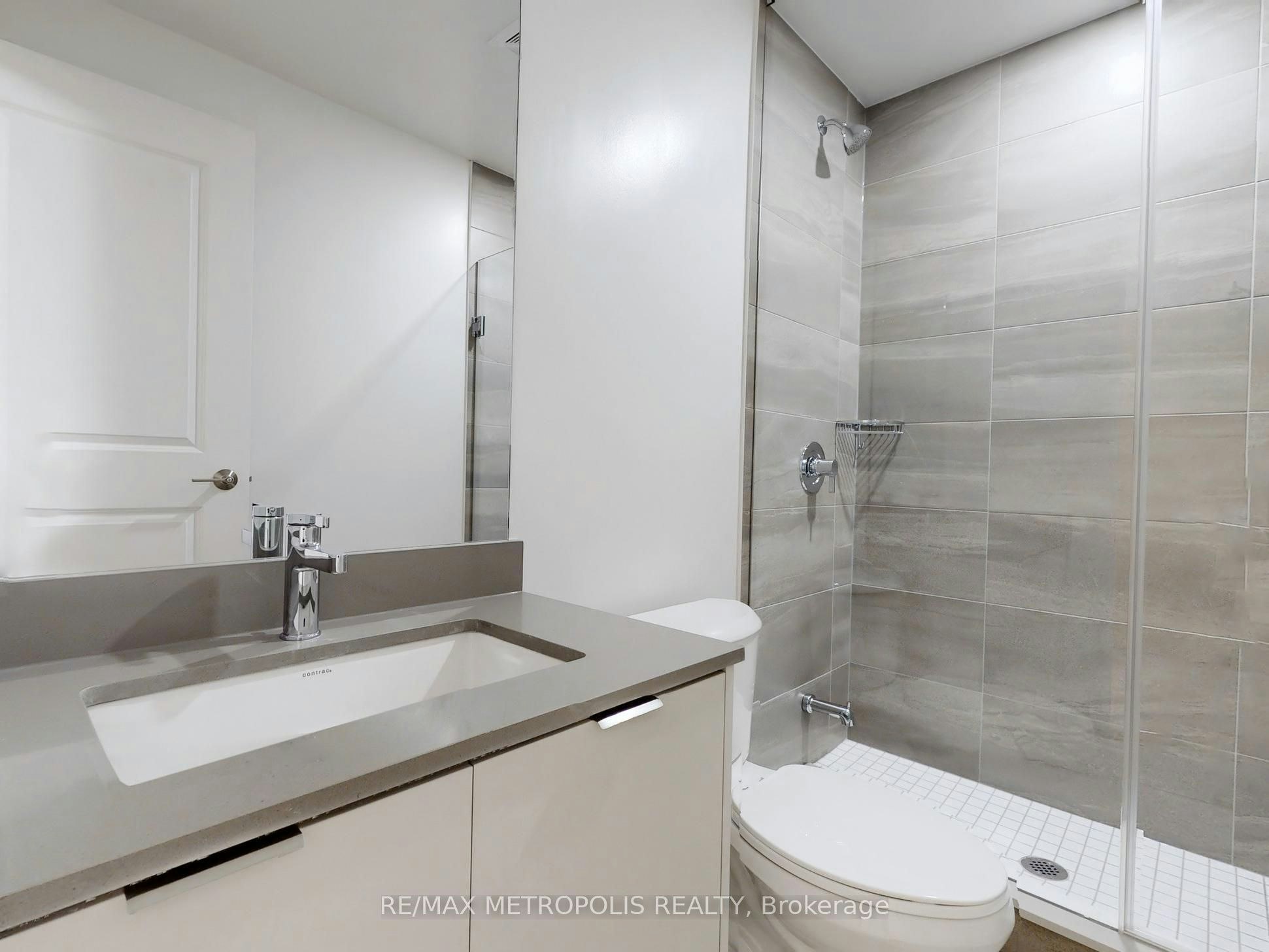 1602-204 Burnhamthorpe Road E, Mississauga, ON, L5A 0B3 - 4