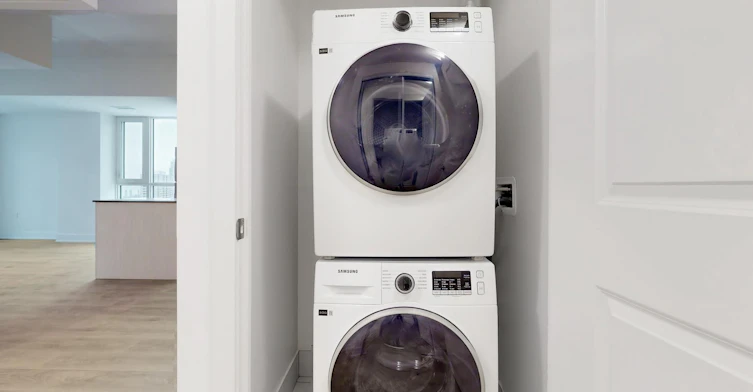1602-204 Burnhamthorpe Road E, Mississauga, ON, L5A 0B3 - 3
