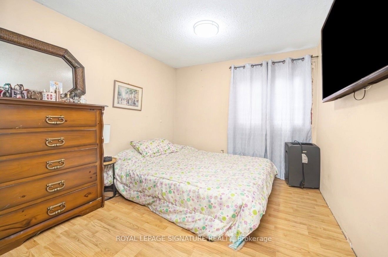 Room 1-19 Gatsby Square, Brampton, ON, L6S 2H4 - 12