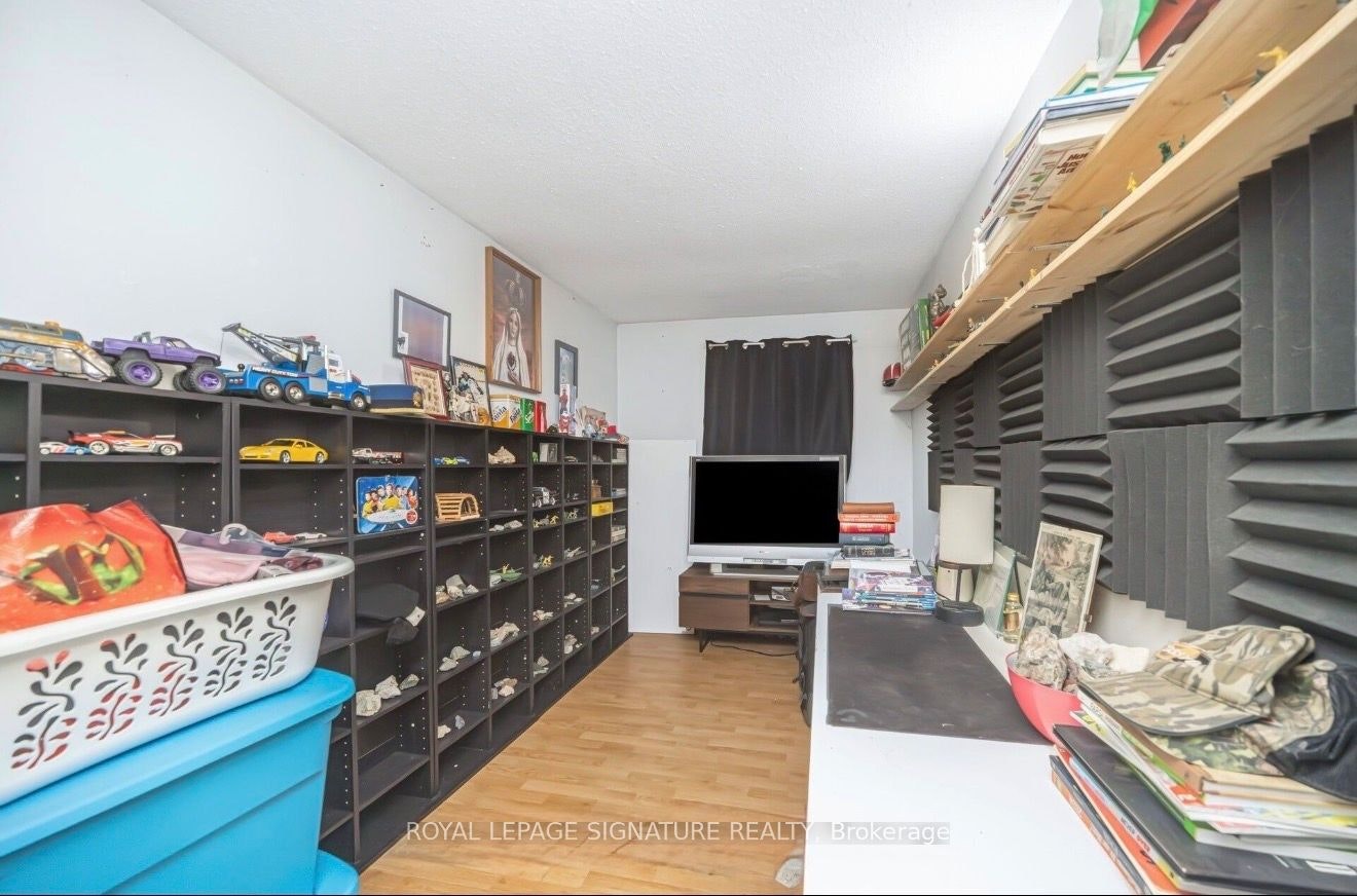 Room 1-19 Gatsby Square, Brampton, ON, L6S 2H4 - 15