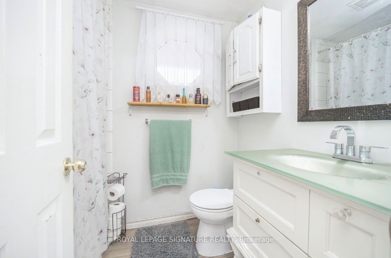 Room 1-19 Gatsby Square, Brampton, ON, L6S 2H4 - 14