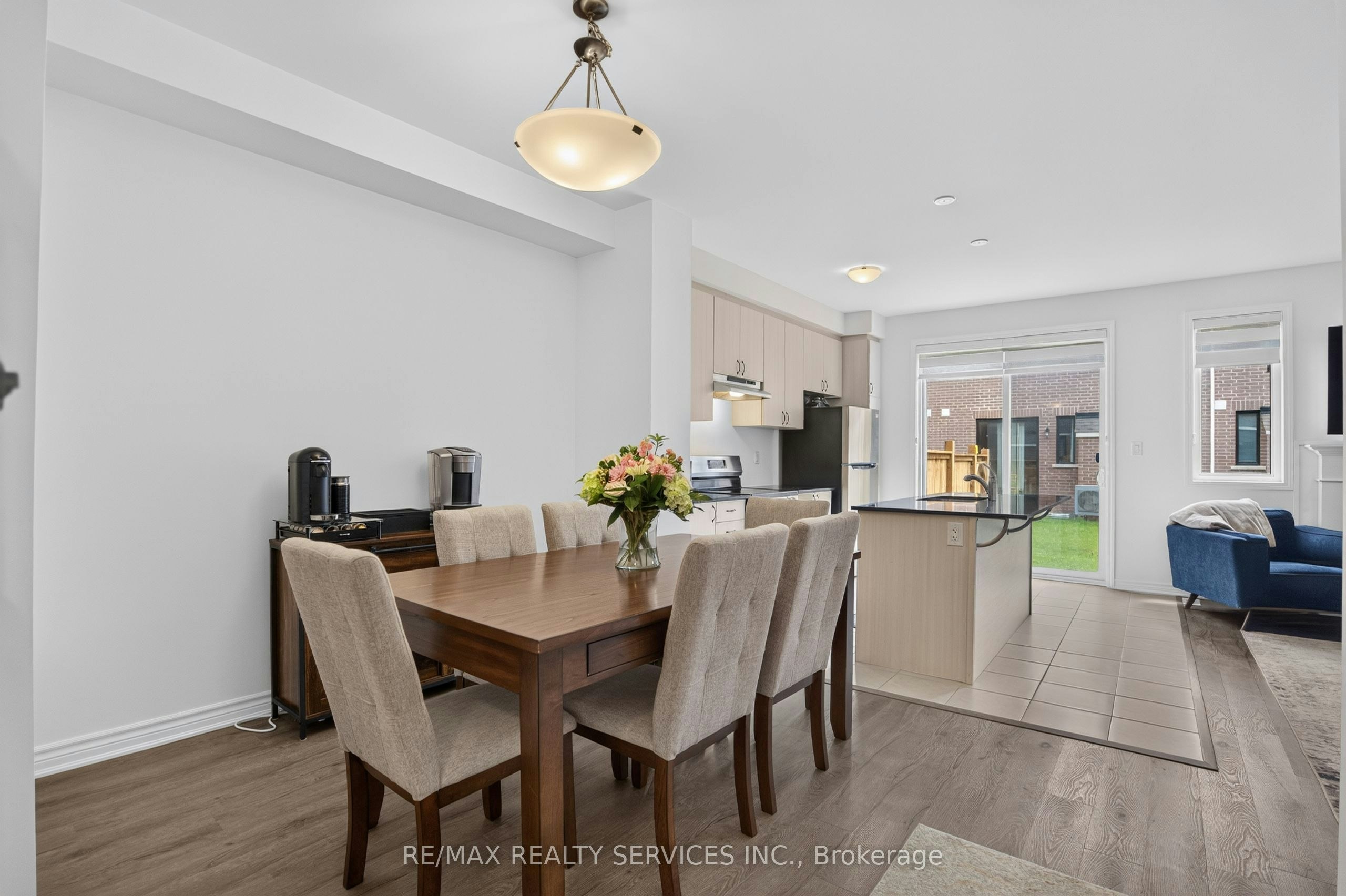 1702 Dance Court, Milton, ON, L9E 2A3 - 16