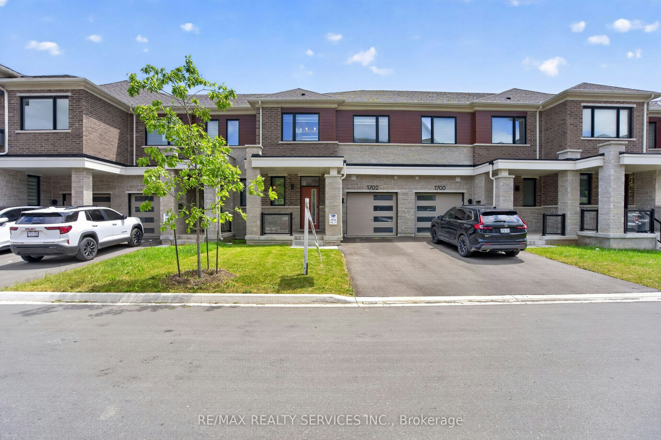 1702 Dance Court, Milton, ON, L9E 2A3 - 10