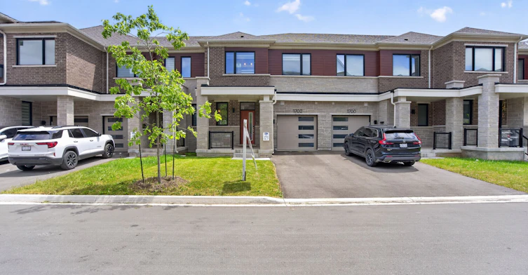 1702 Dance Court, Milton, ON, L9E 2A3 - 10