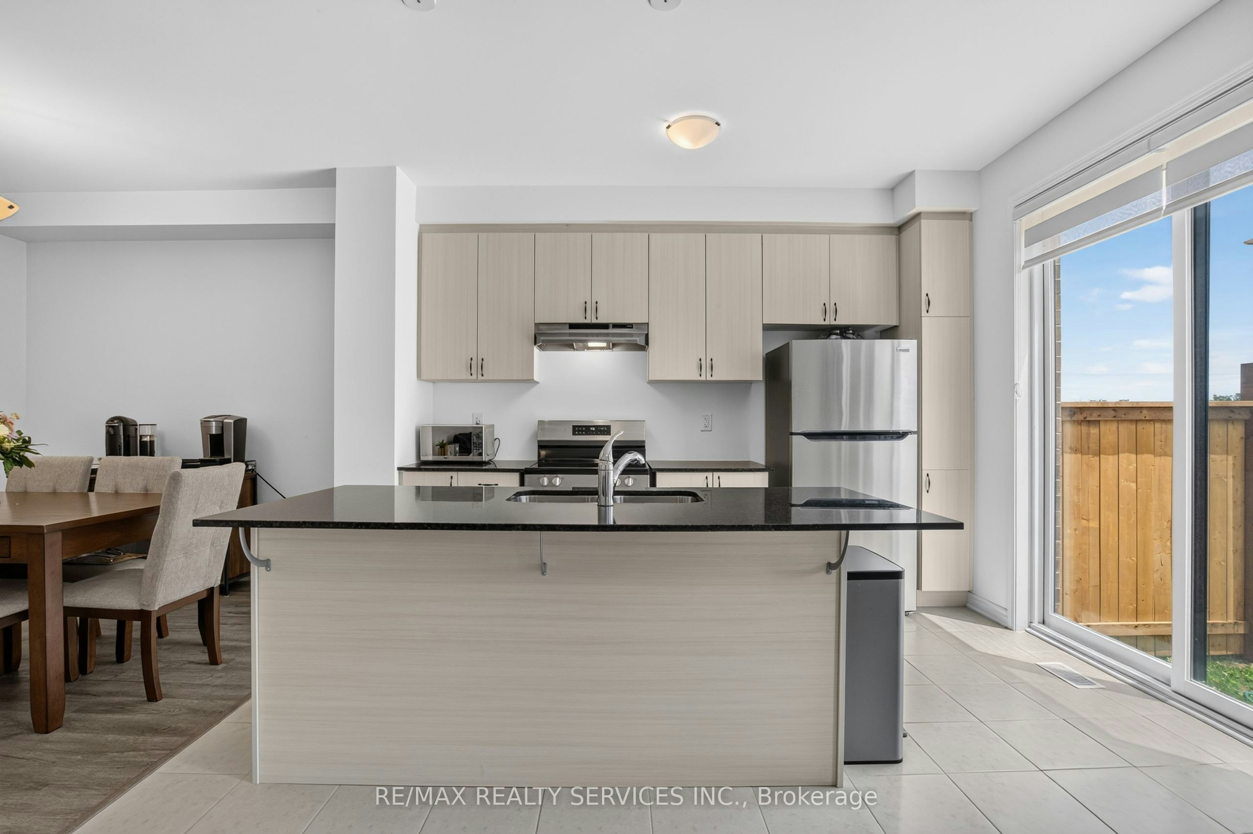 1702 Dance Court, Milton, ON, L9E 2A3 - 21