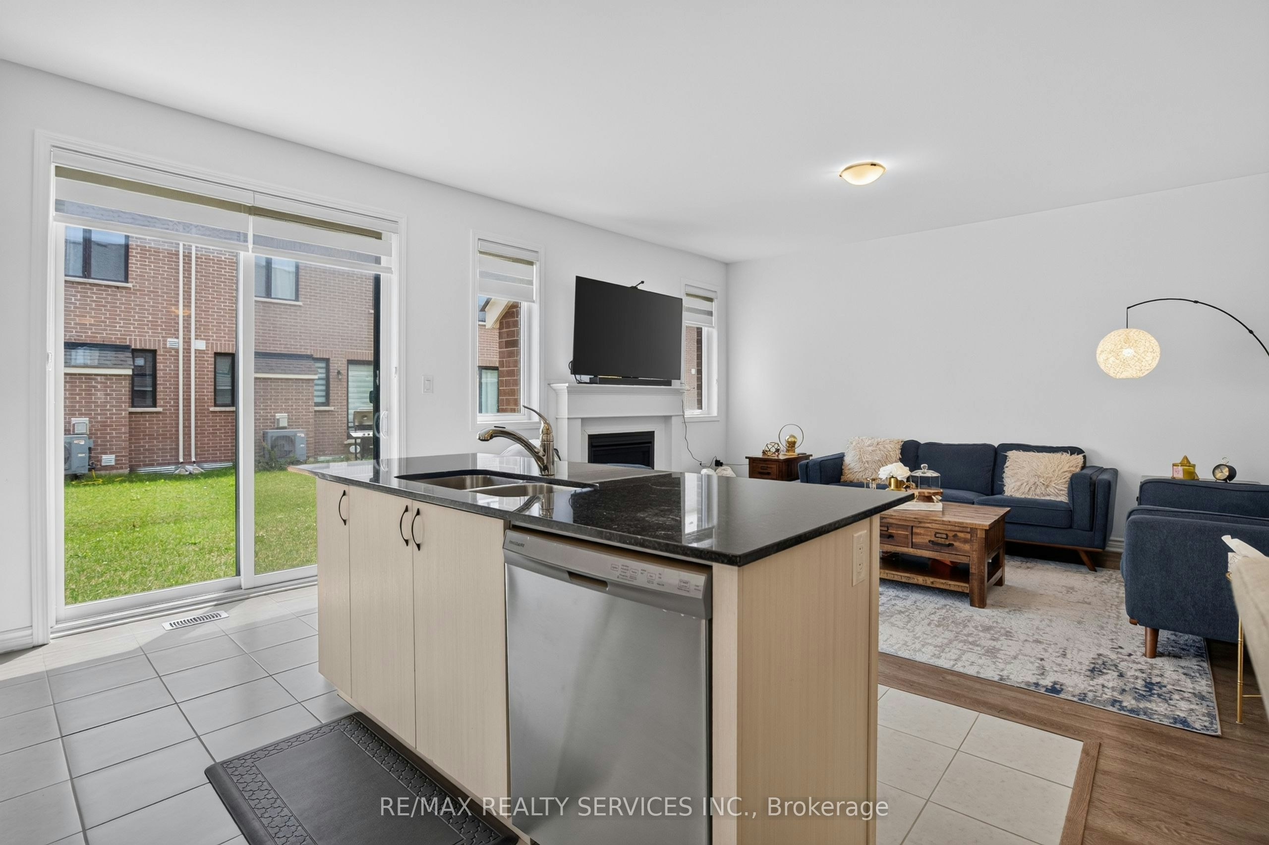 1702 Dance Court, Milton, ON, L9E 2A3 - 19