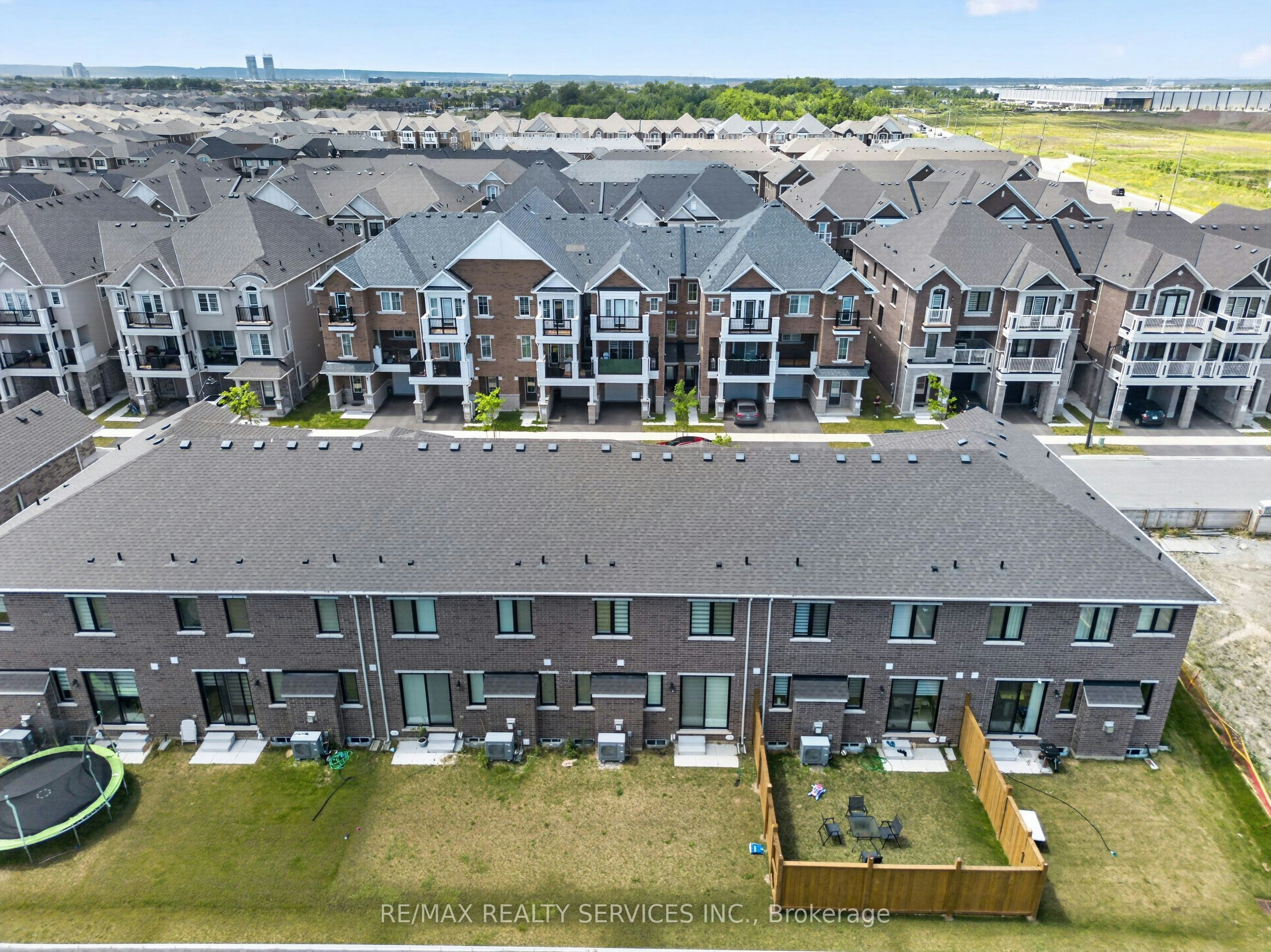 1702 Dance Court, Milton, ON, L9E 2A3 - 9
