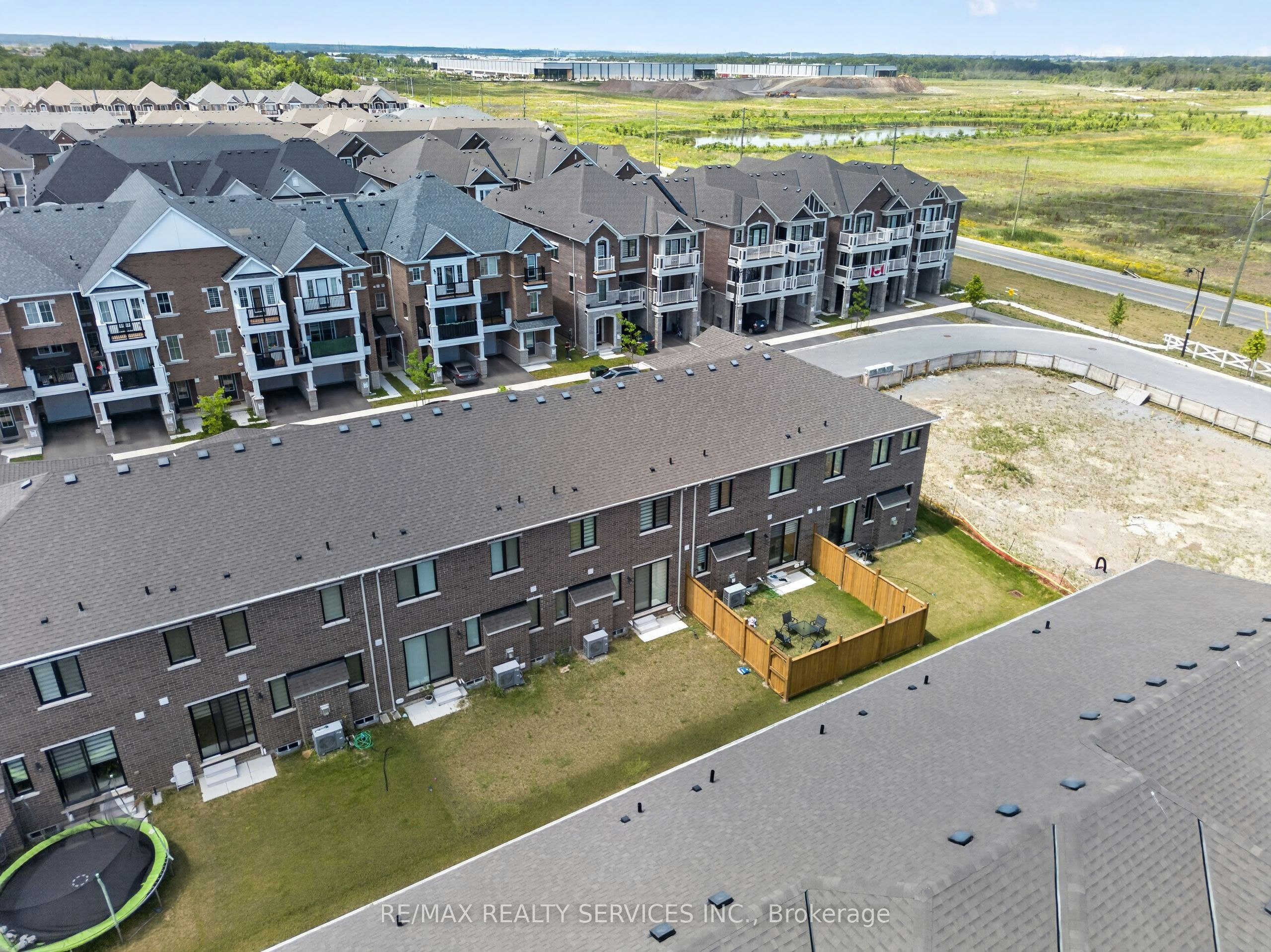 1702 Dance Court, Milton, ON, L9E 2A3 - 8