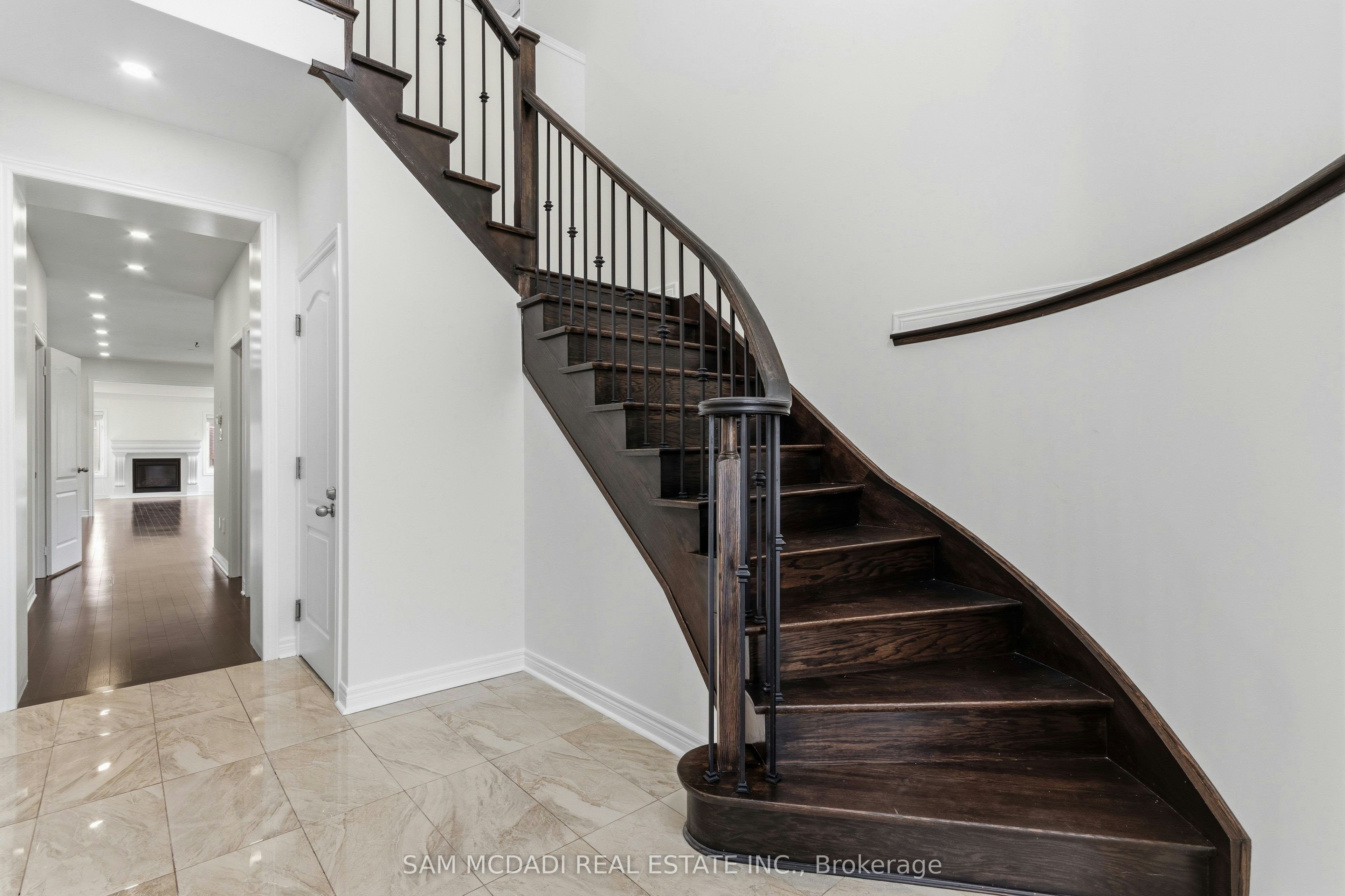 Upper-26 Montpelier Street, Brampton, ON, L6Y 6A6 - 6