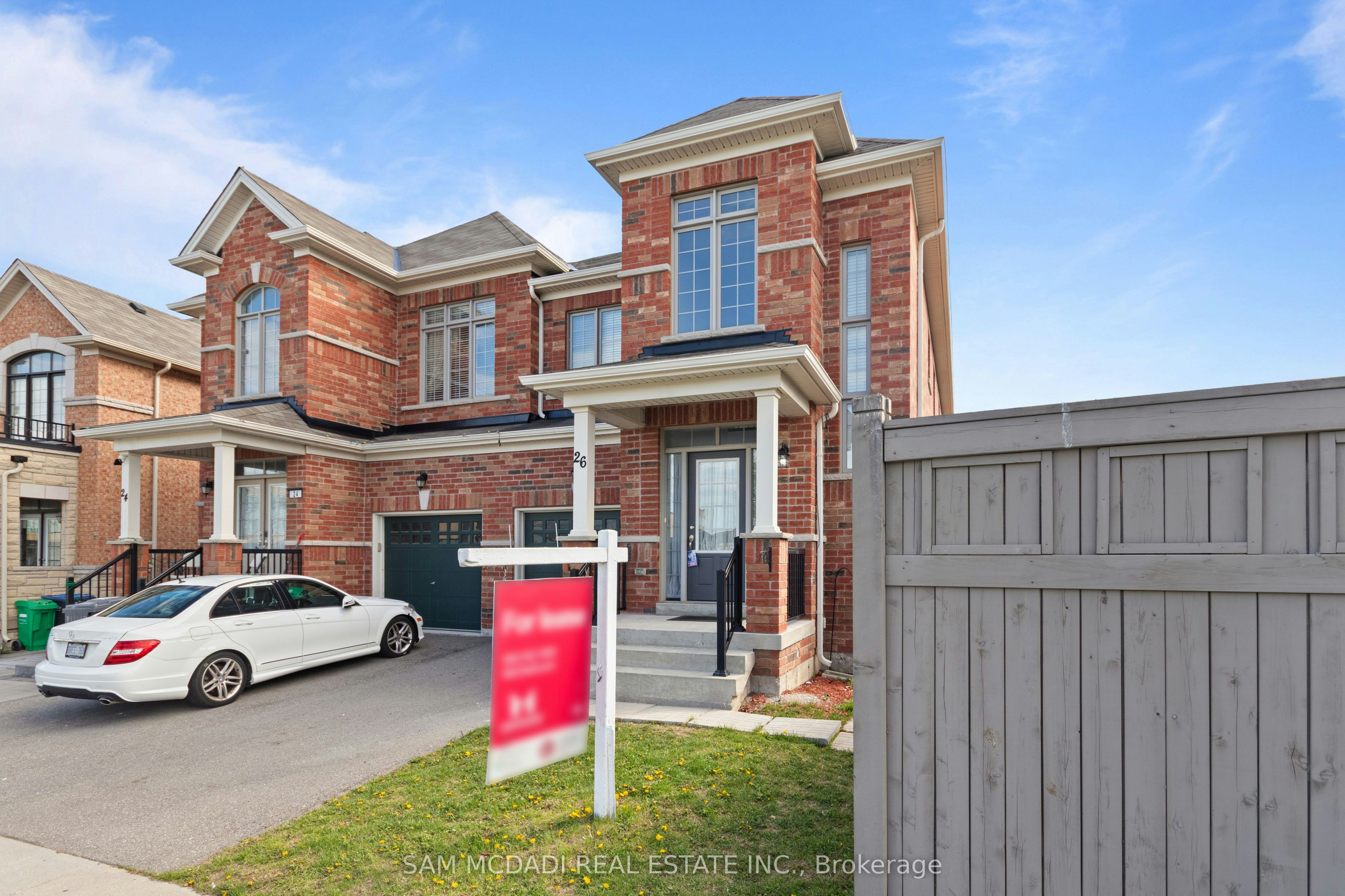 Upper-26 Montpelier Street, Brampton, ON, L6Y 6A6 - 2