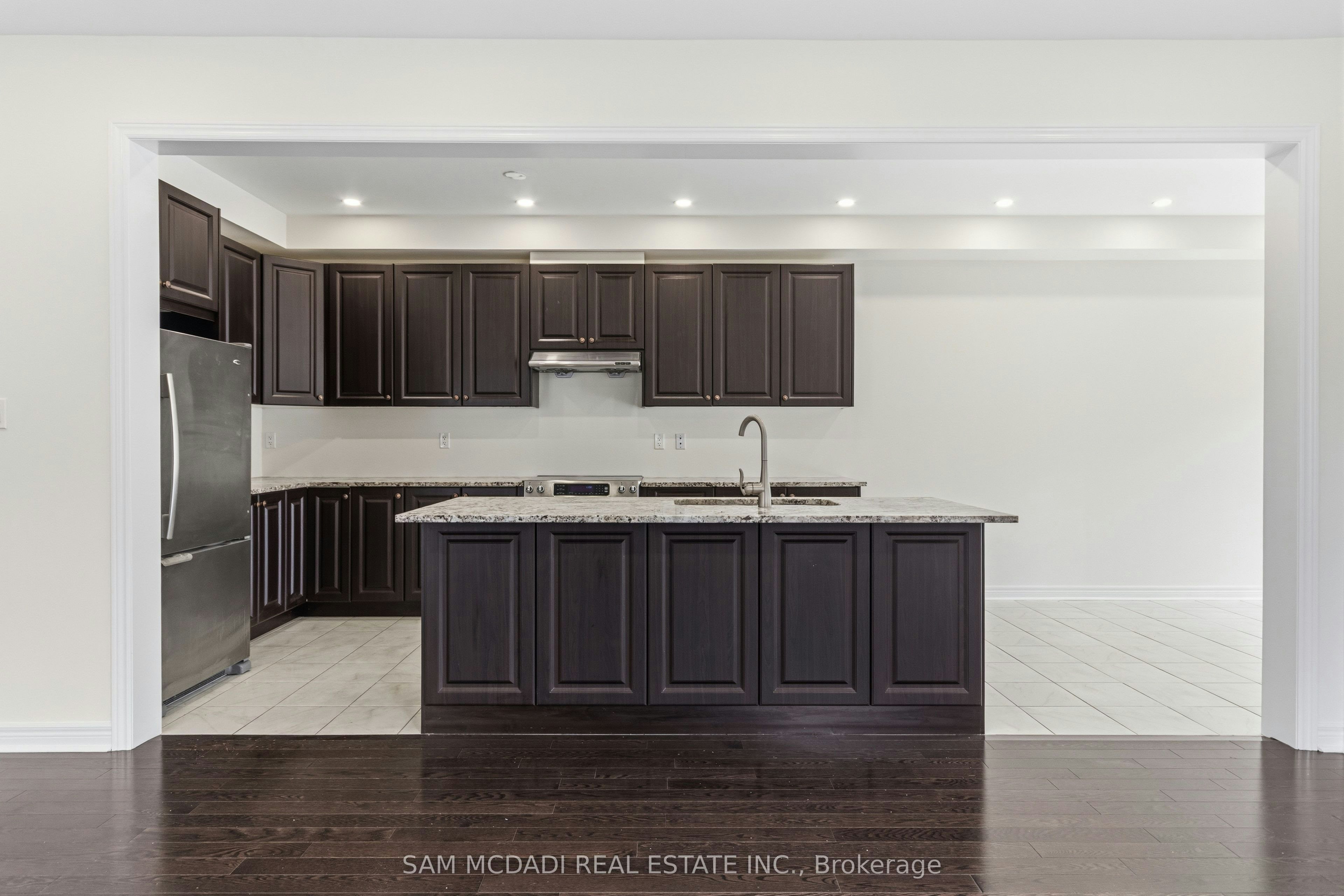Upper-26 Montpelier Street, Brampton, ON, L6Y 6A6 - 8