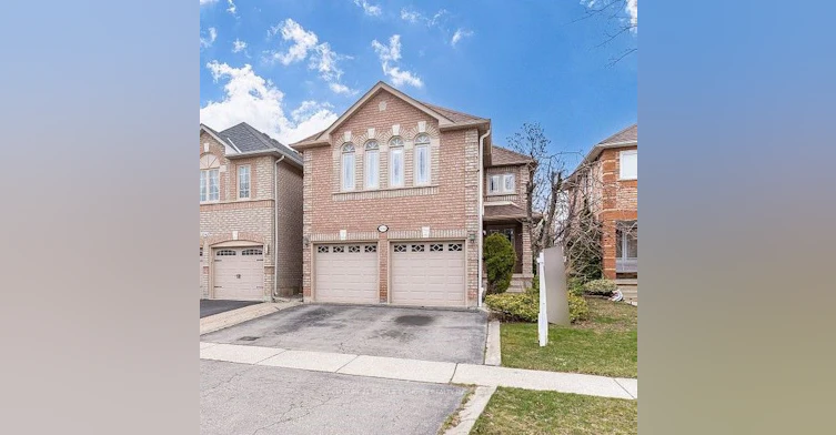 3744 Althorpe Circle, Mississauga, ON, L5N 7G4 - 2