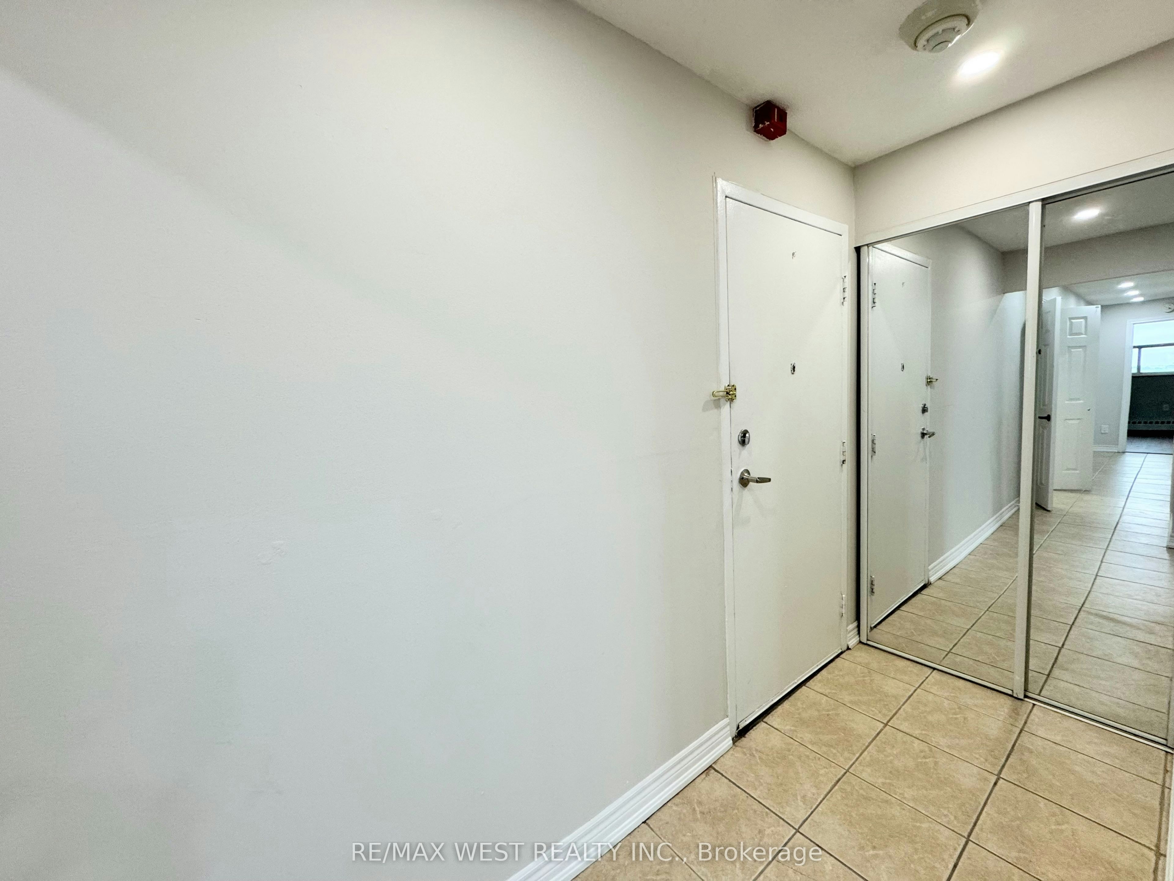 709-3533 Derry Road E, Mississauga, ON, L4T 1B1 - 2