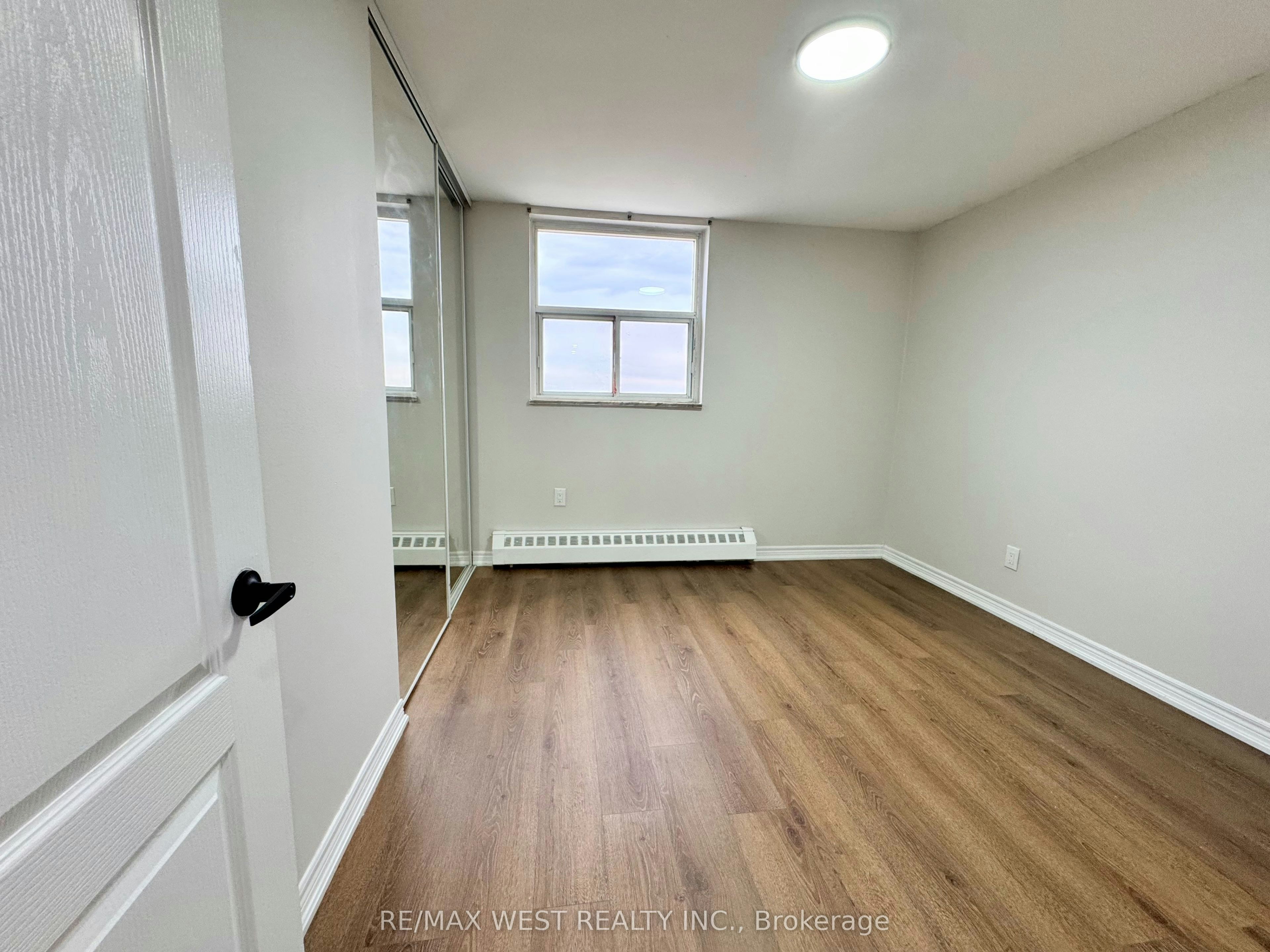 709-3533 Derry Road E, Mississauga, ON, L4T 1B1 - 11