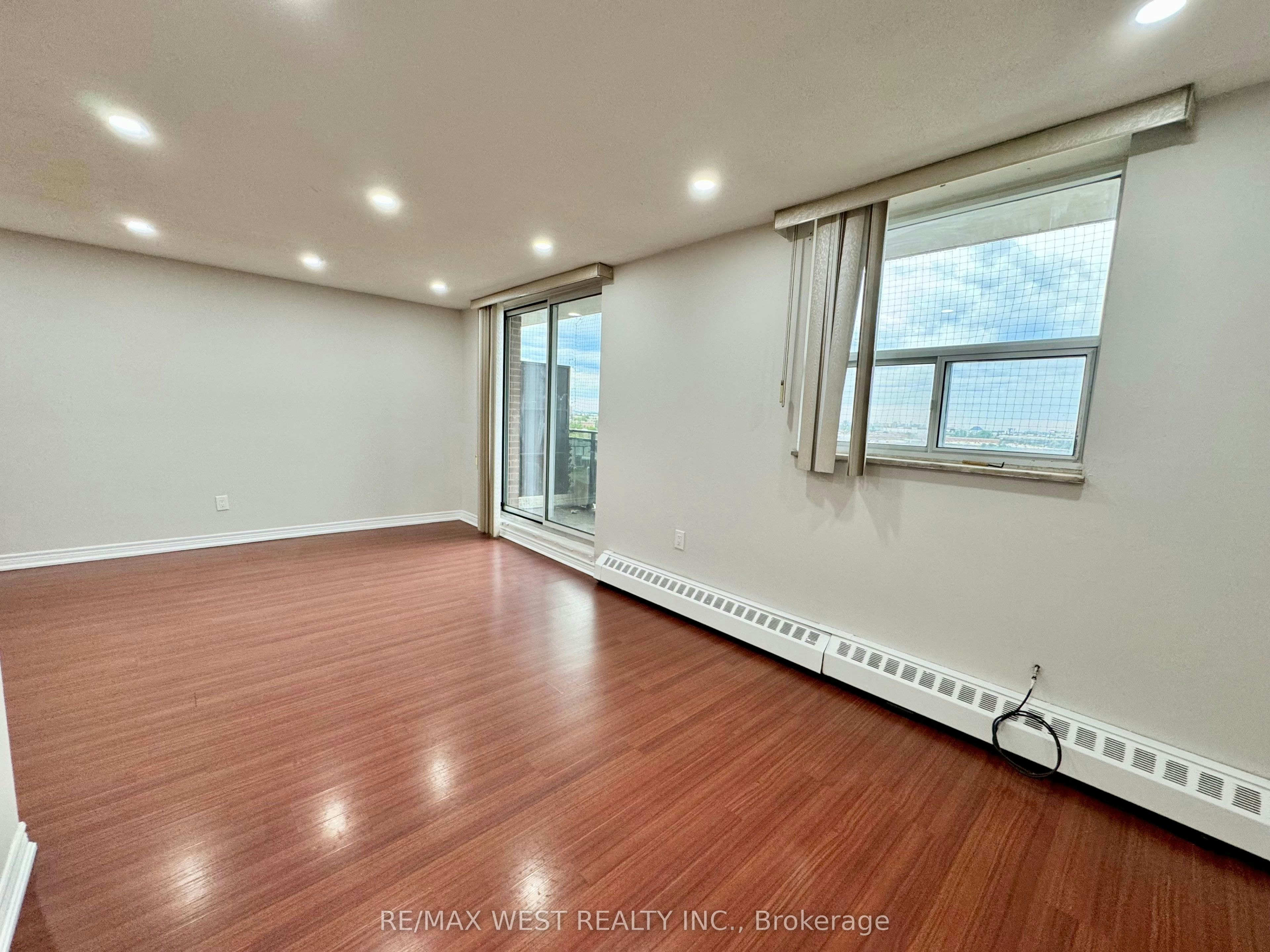 709-3533 Derry Road E, Mississauga, ON, L4T 1B1 - 6