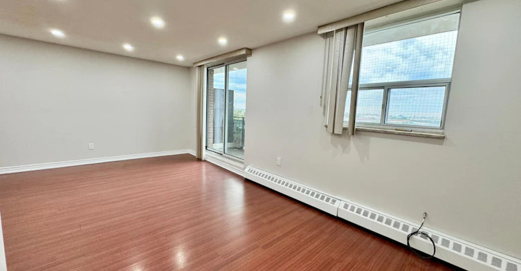 709-3533 Derry Road E, Mississauga, ON, L4T 1B1 - 6
