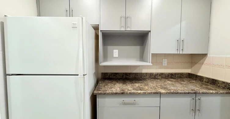 709-3533 Derry Road E, Mississauga, ON, L4T 1B1 - 9
