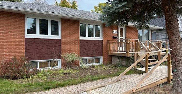 542 Wingrove Crescent, Oakville, ON, L6L 4R6