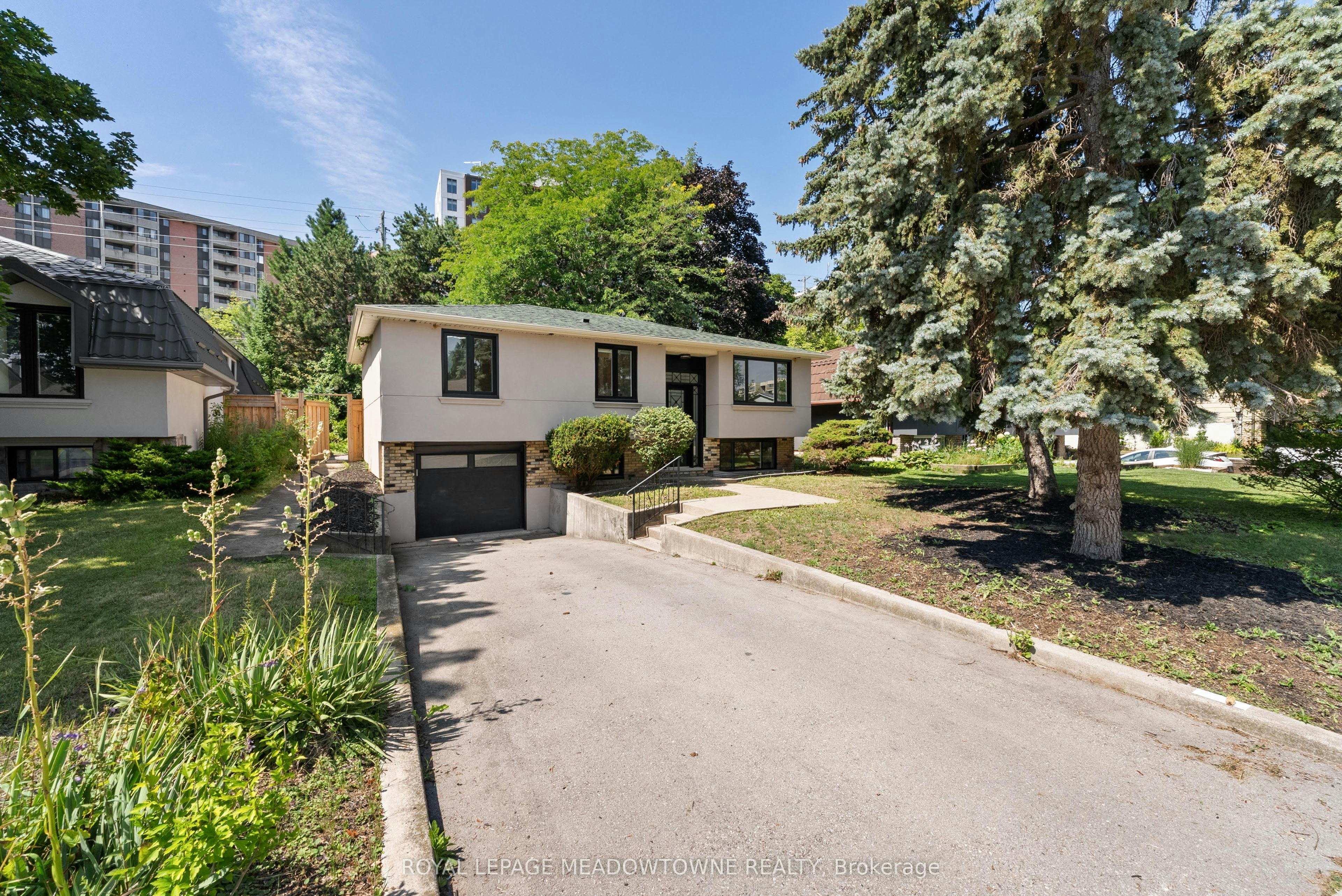1268 Forest Hill, Oakville, ON, L6H 2C3
