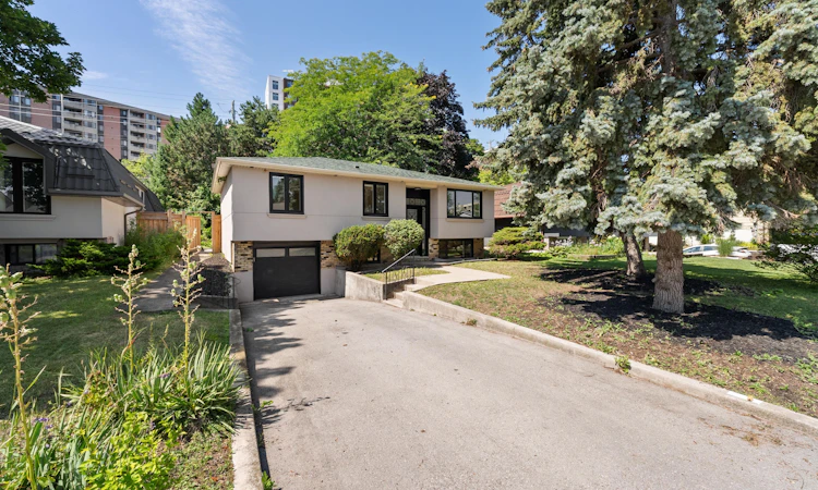 1268 Forest Hill