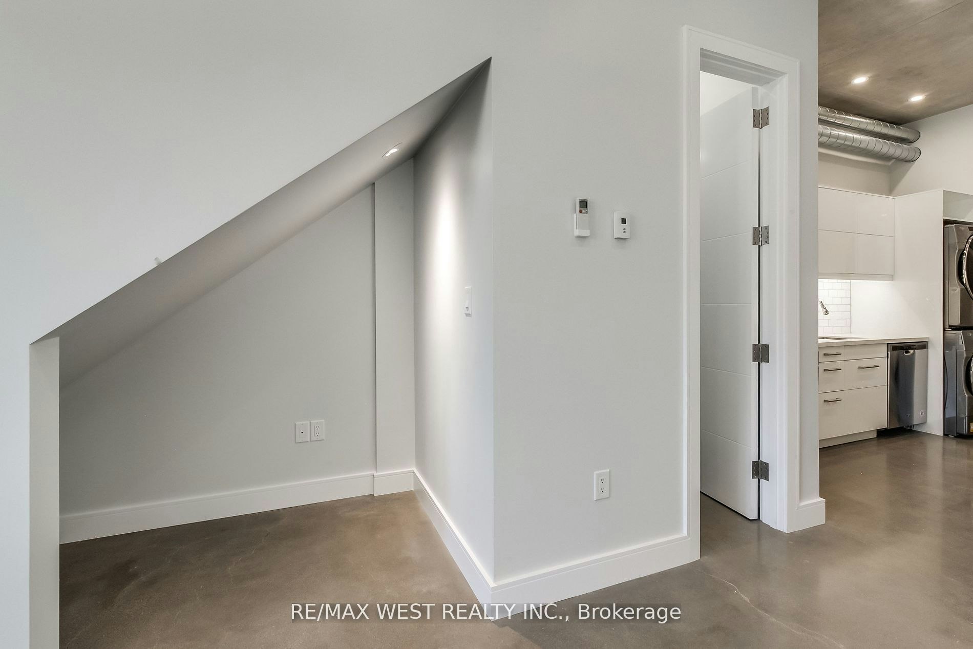 1-1745 Keele Street, Toronto, ON, M6M 3W9 - 7