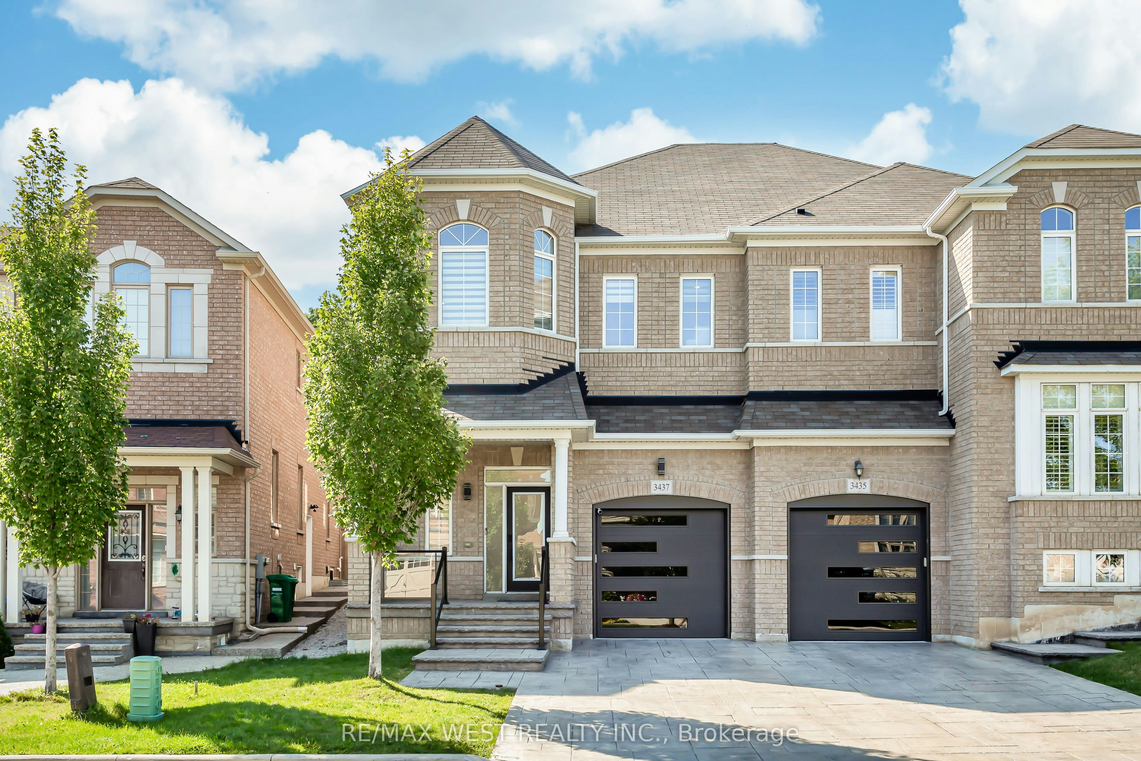 3437 Park Heights Way, Mississauga, ON, L5M 0V5