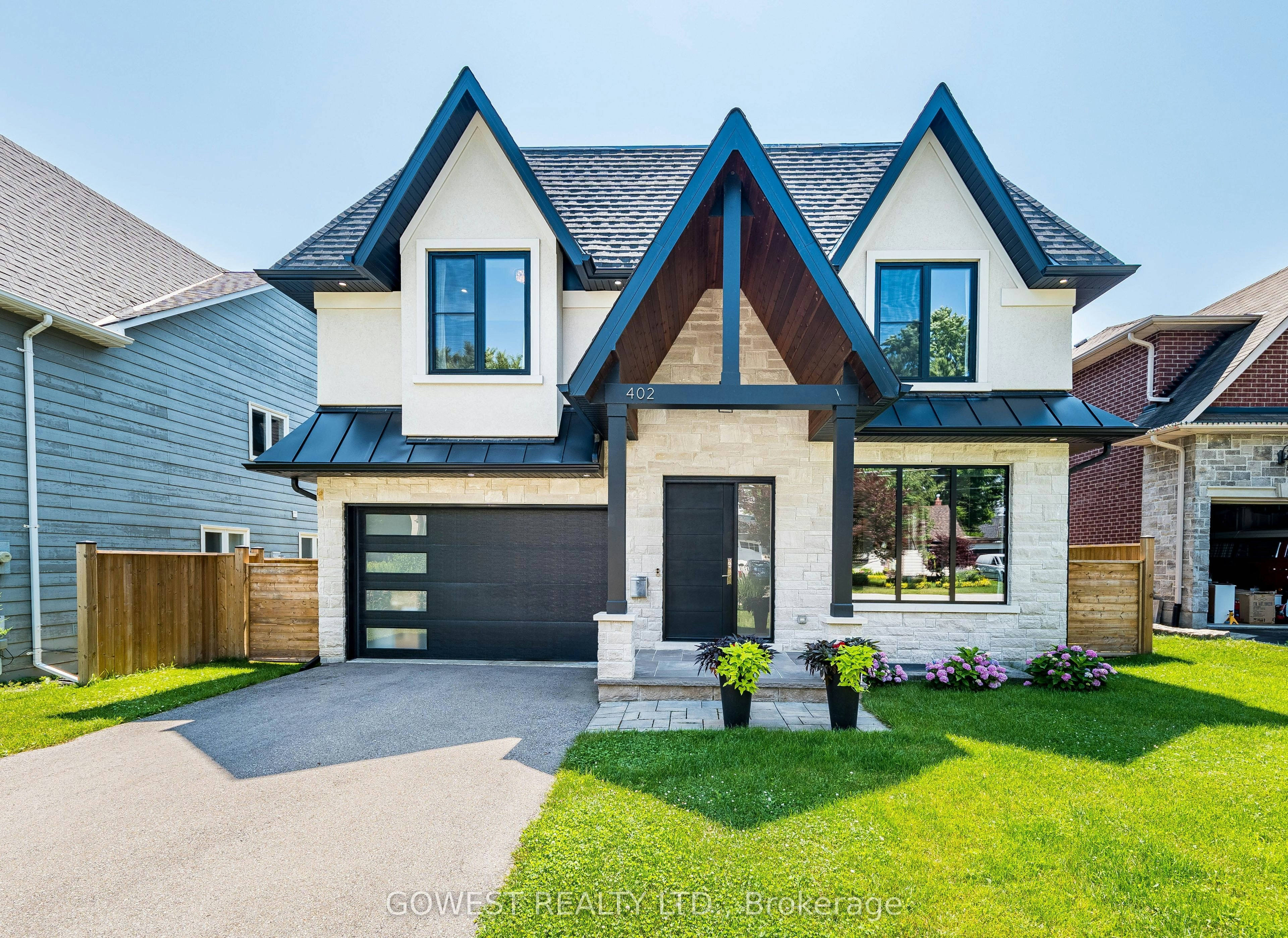 402 Niar Avenue, Mississauga, ON, L5G 1W3