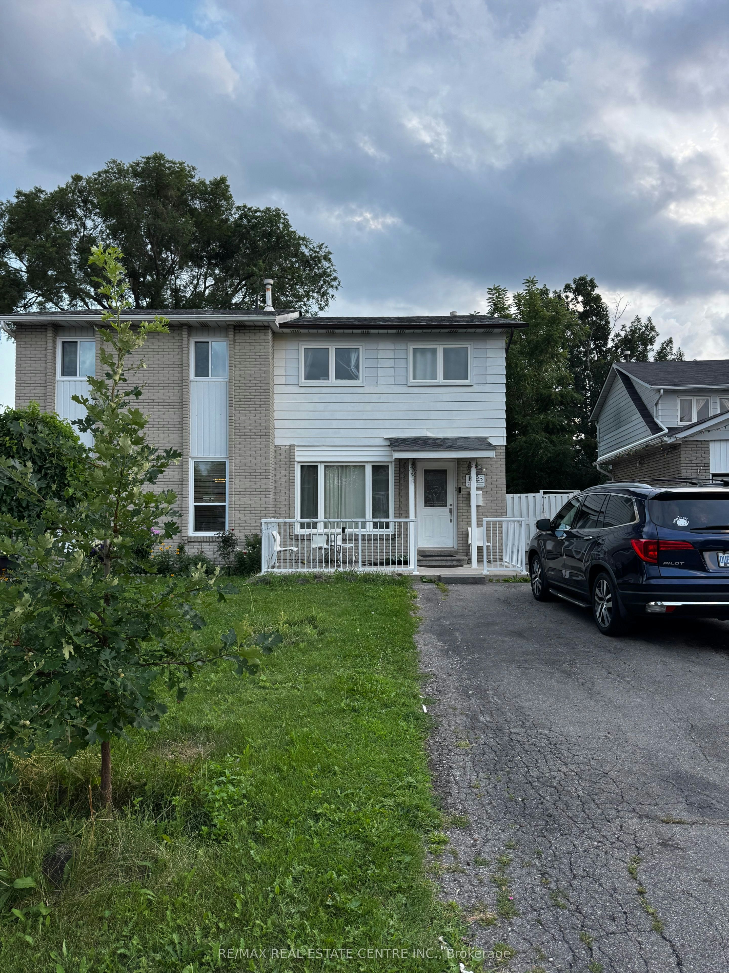 -Upper Level-1025 Blairholm Avenue, Mississauga, ON, L5C 1G5