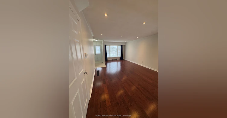 -Upper Level-1025 Blairholm Avenue, Mississauga, ON, L5C 1G5 - 6