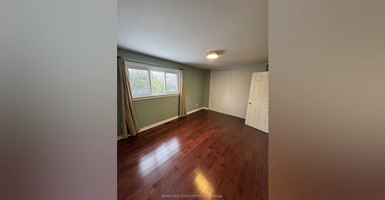 -Upper Level-1025 Blairholm Avenue, Mississauga, ON, L5C 1G5 - 11