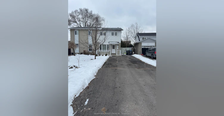 -Upper Level-1025 Blairholm Avenue, Mississauga, ON, L5C 1G5 - 2