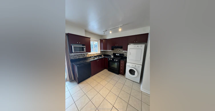 -Upper Level-1025 Blairholm Avenue, Mississauga, ON, L5C 1G5 - 7