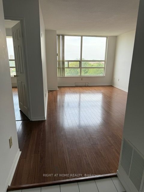 701-250 Webb Drive, Mississauga, ON, L5B 3Z4 - 5