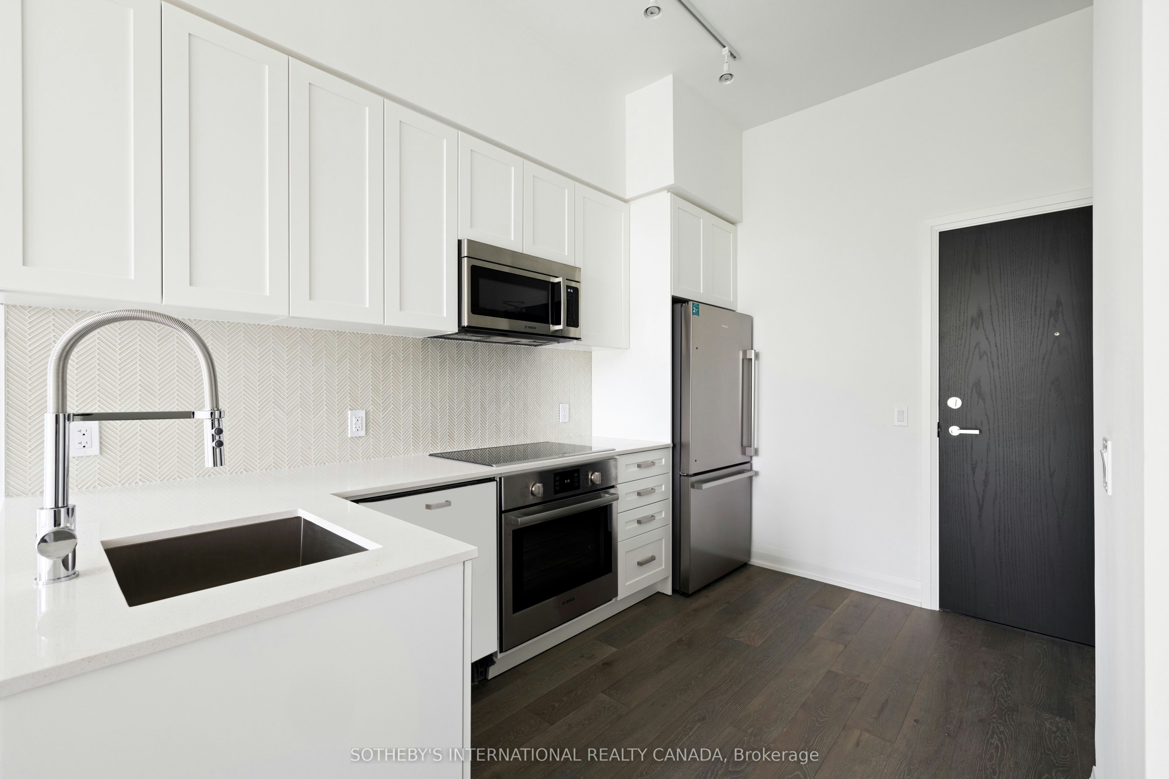 293 The Kingsway Way, Toronto, ON, M9A 0E8 - 4