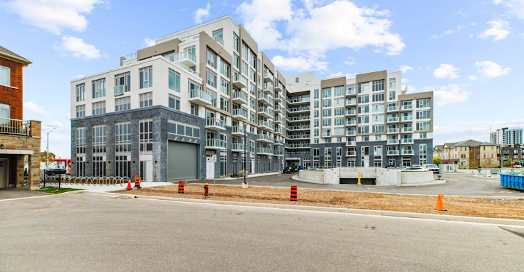 716-412 Silver Maple Road, Oakville, ON, L6H 0S2 - 3
