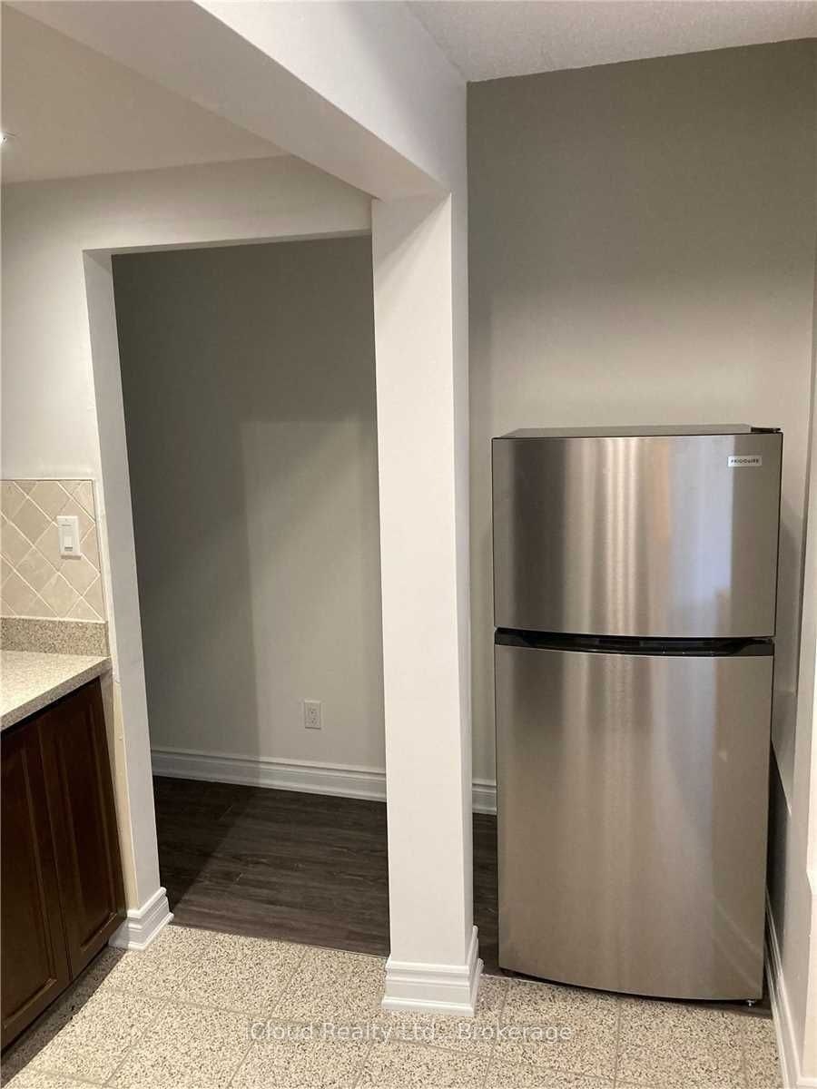 1449 Ithaca Court, Mississauga, ON, L5J 4L1 - 6