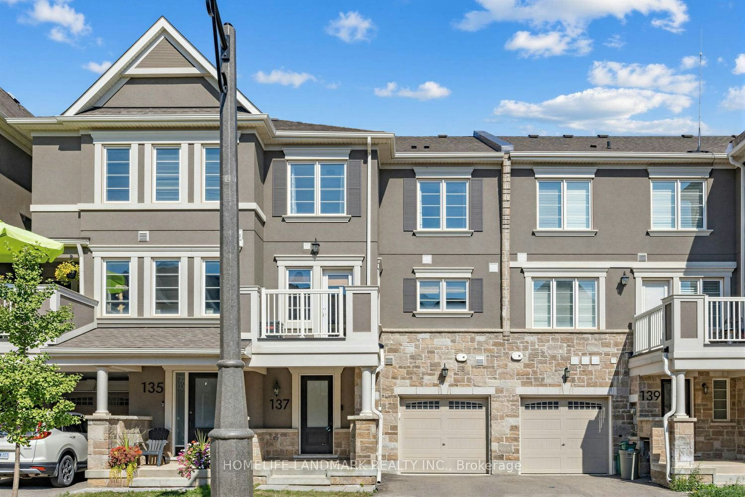 137 Christopher Road, Oakville, ON, L6H 0X9 - 2